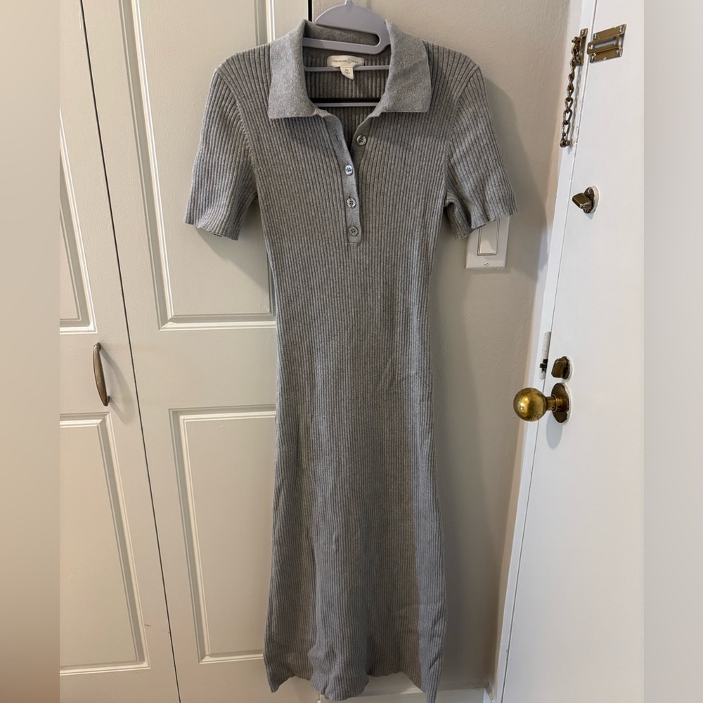 Treasure & Bond Light Gray Maxi Sweater Dress
